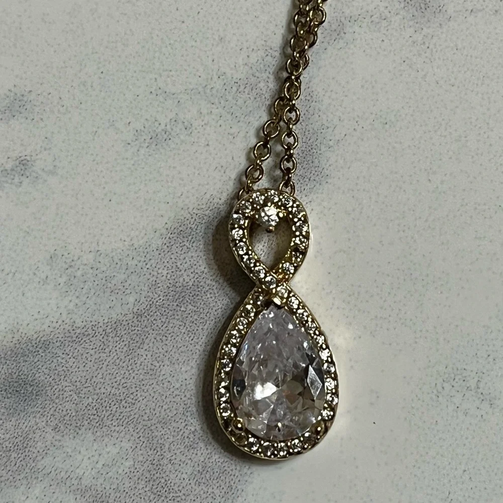 Teardrop Crystal Necklace